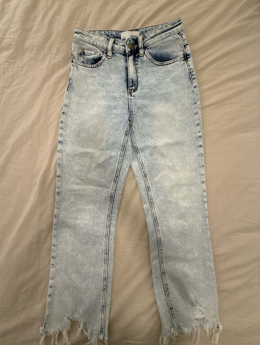 Vervet Los Angeles Acid Wash Raw Hem Straight Leg Jeans Size 25 Style V2899